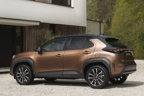 Toyota Yaris Cross Hybrid 130 First Edition 2026 suv όψη 10