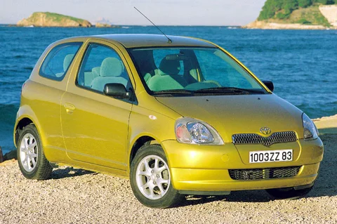 Toyota Yaris 1.4 D4-D Linea Sol 2002 view 10