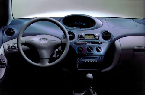 Toyota Yaris 1999 front view