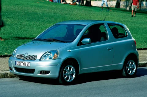 Toyota Yaris 1.4 D4-D Linea Sol 2003 view 4