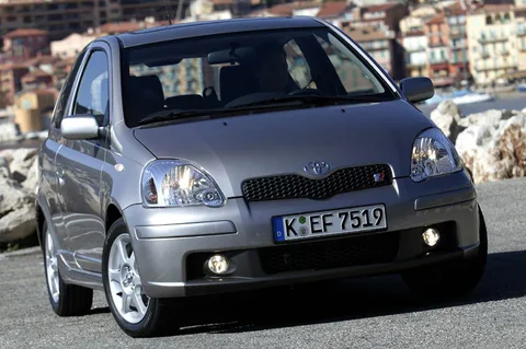 Toyota Yaris 1.4 D4-D Linea Sol 2003 view 5