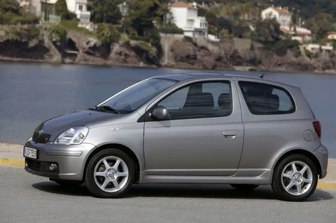 Toyota Yaris 1.4 D4-D Linea Sol 2003 view 7