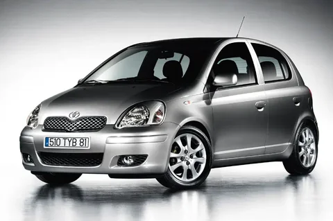Toyota Yaris 1.4 D4-D Linea Sol 2003 view 2