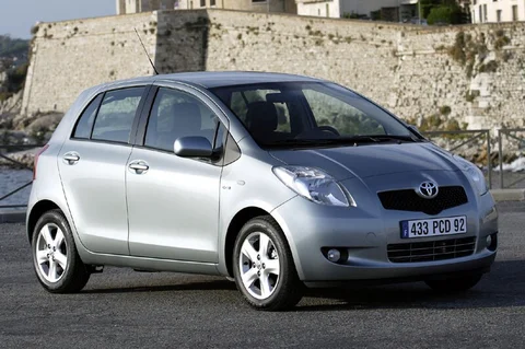 Toyota Yaris 1.4 D-4D Linea Terra 2005 view 11
