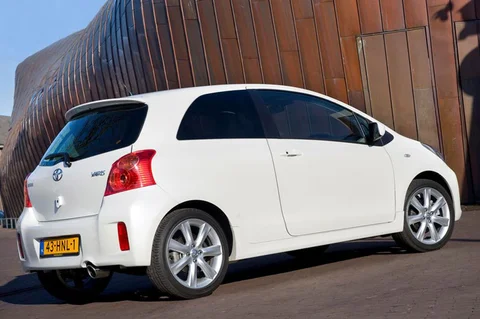Toyota Yaris 1.0 12v VVT-i Access 2009 view 8
