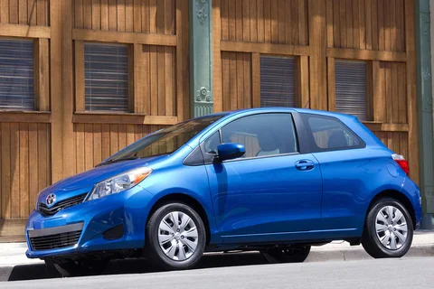 Toyota Yaris 1.0 VVT-i Acces 2012 view 8