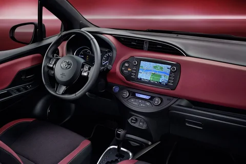 Toyota Yaris GRMN 2018 view 2