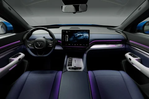 VinFast VF9 Eco 92kWh 2023 view 3