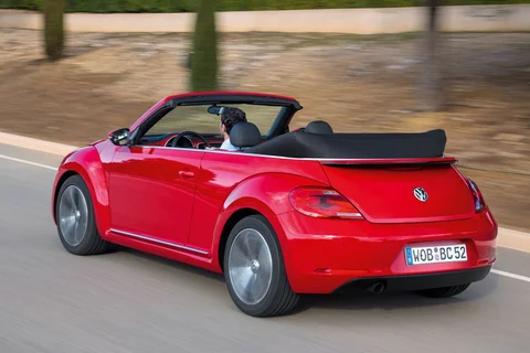Volkswagen Beetle Cabrio 1.2 TSI Design 2013 view 8