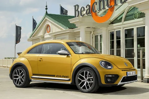 Volkswagen Beetle Coupé 1.2 TSI Dune 2016 view 2