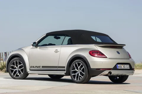Volkswagen Beetle Cabrio 1.2 TSI Dune 2016 view 12