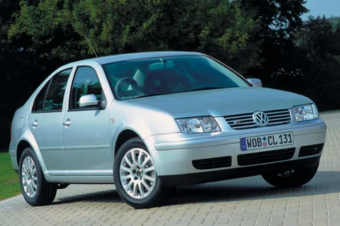 Volkswagen Bora 2.0 1998 view 2