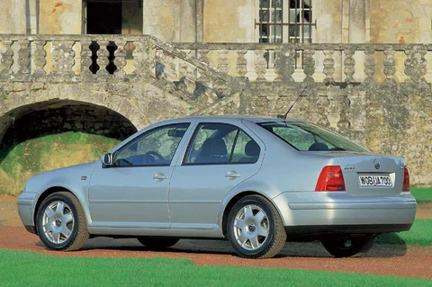 Volkswagen Bora 2.0 1998 view 3
