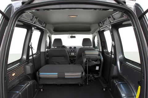Volkswagen Caddy Combi 2.0 EcoFuel Highline 2011 view 8