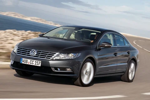 Volkswagen CC 2.0 TSI 2012 view 9