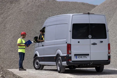 Volkswagen Crafter L3H3 EV 2019 view 7