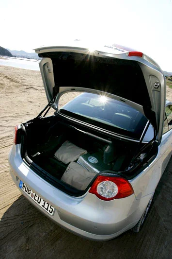 Volkswagen Eos 3.2 V6 2006 view 12