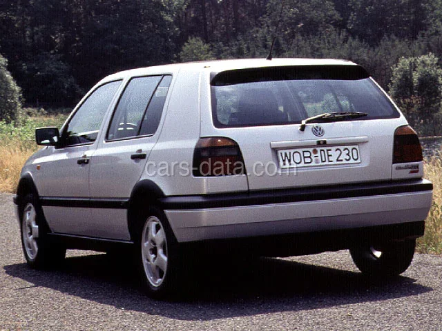 Volkswagen Golf 2.0 GTI 1992 front view