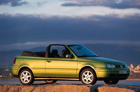 Volkswagen Golf Cabriolet 2.0 Trendline 2000 view 2