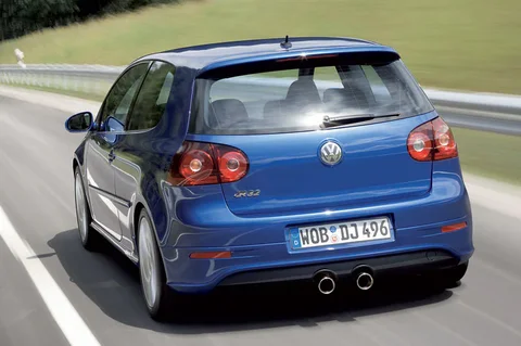 Volkswagen Golf R32 2005 view 5