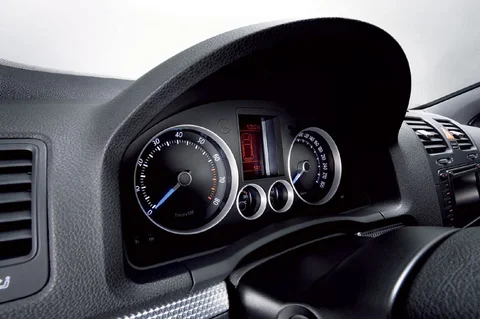 Volkswagen Golf R32 2005 view 1