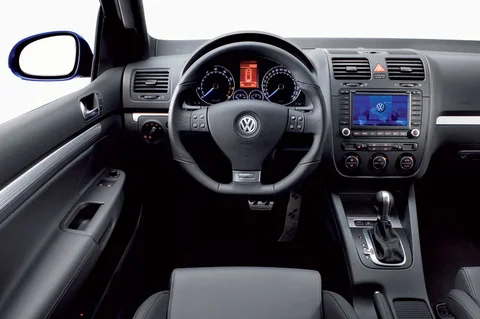 Volkswagen Golf R32 2005 view 9