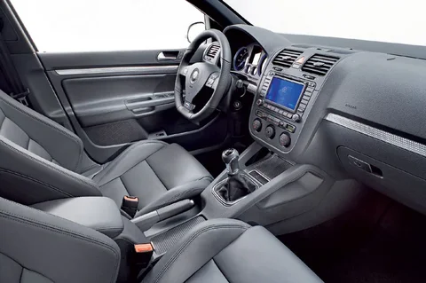 Volkswagen Golf R32 2005 view 2