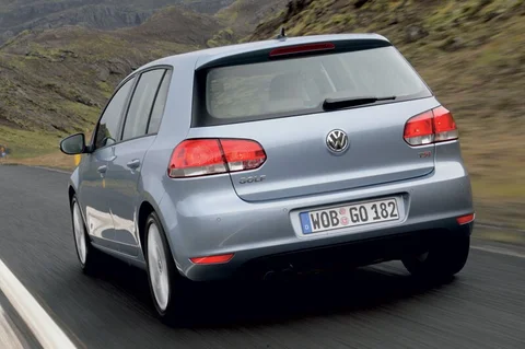 Volkswagen Golf 1.6 TDI 90hp Trendline 2009 view 3