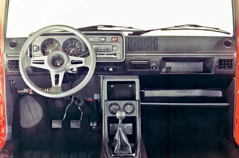 Volkswagen Golf 1500 LS 1980 view 5