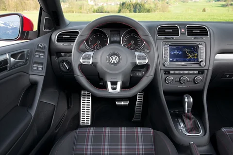 Volkswagen Golf Cabriolet 2.0 TSI R 2013 view 8