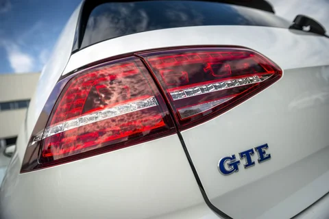 Volkswagen Golf 1.4 TSI GTE 2014 view 2