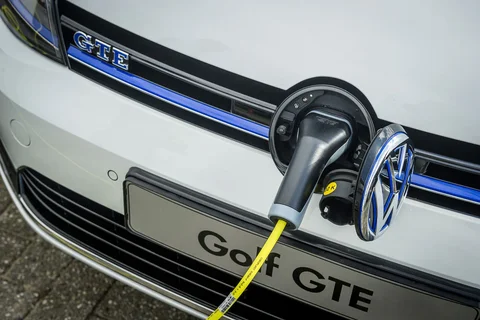 Volkswagen Golf 1.4 TSI GTE 2014 view 3