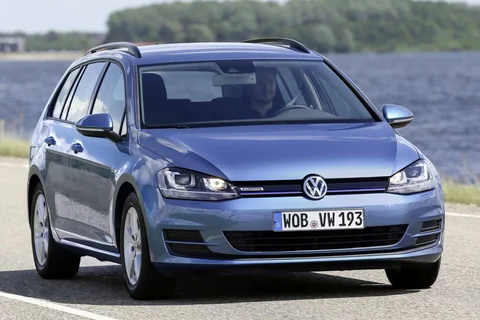 Volkswagen Golf Variant 2.0 TSI 4Motion R 2015 view 12