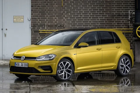 Volkswagen Golf 2017 front view