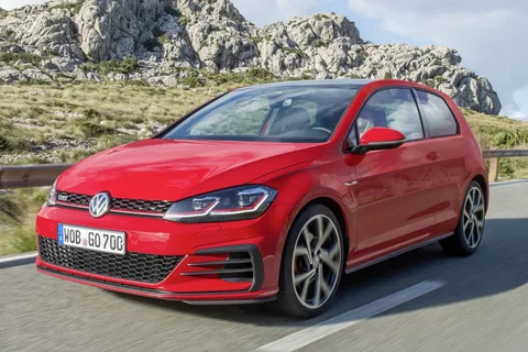 Volkswagen Golf 2.0 TSI GTI 2017 view 9