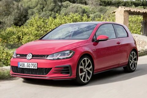 Volkswagen Golf 2.0 TSI GTI 2017 view 12