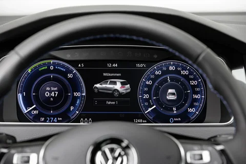 Volkswagen Golf e-Golf E-dition 2020 2020 view 8