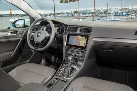 Volkswagen Golf e-Golf E-dition 2020 2020 view 10