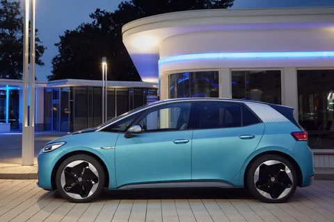 Volkswagen ID.3 58kWh 1st Plus 2020 view 5