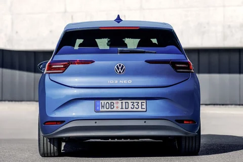 Volkswagen ID.3 Neo 50kWh 170hp Life 2026 ferdehátú nézet 7