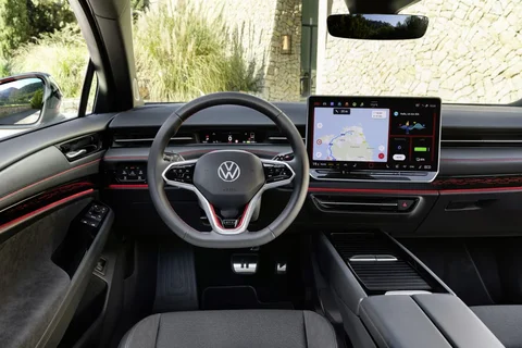 Volkswagen ID.7 Tourer 77kWh 286hp Pro 2024 view 4