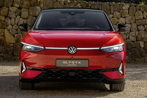 Volkswagen ID.7 Tourer 77kWh 286hp Pro 2024 view 10