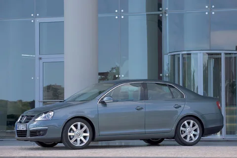 Volkswagen Jetta 1.6 Comfortline 2006 view 4