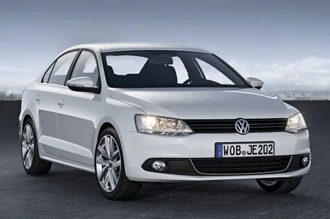 Volkswagen Jetta 1.2 TSI BMT Easyline 2011 view 2