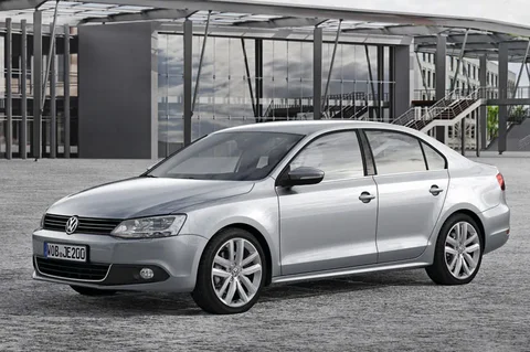 Volkswagen Jetta 1.2 TSI BMT Easyline 2011 view 6