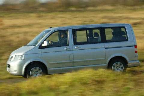 Volkswagen Multivan 2.0 Comfortline 2003 view 2