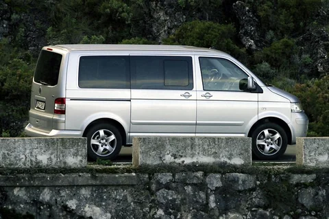 Volkswagen Multivan 2.0 Comfortline 2003 view 4
