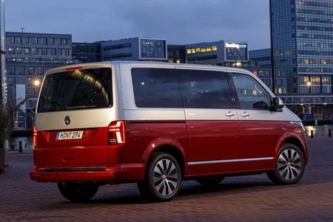 Volkswagen Multivan L1H1 2.0 TDI 204hp Highline 2021 view 11