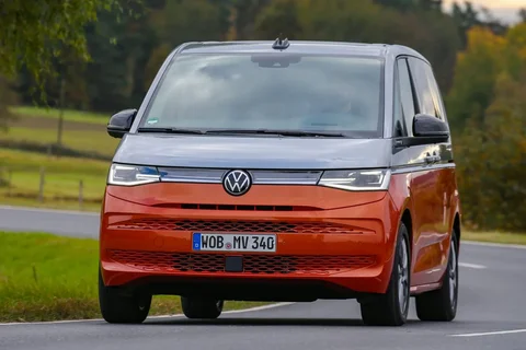 Volkswagen Multivan L2H1 1.4 eHybrid Energetic 2021 view 2