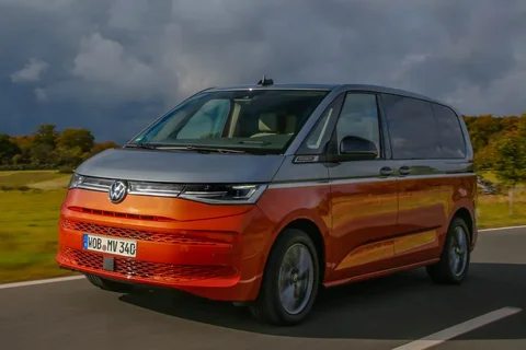 Volkswagen Multivan L2H1 1.4 eHybrid Energetic 2021 view 3